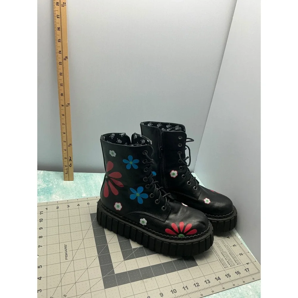 Lamoda Womens Black Floral Platform Combat Boots Chunky Lug Sole Skull Lining - Picture 13 of 16